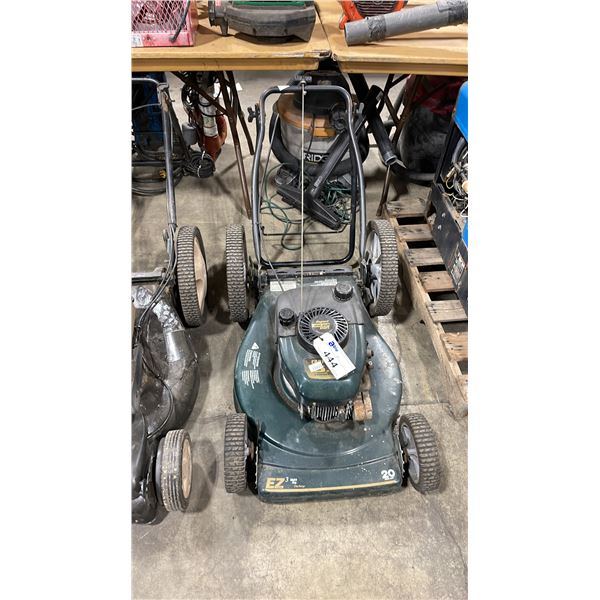 CRAFTSMAN SELF-PROPELLED WALK BEHIND GAS LAWNMOWER WITH 5.5HP MOTOR *NO GRASS CATCHER*
