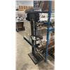 Image 1 : DELTA 16 1/2" ELECTRIC INDUSTRIAL FLOOR STANDING DRILL PRESS