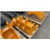 Image 2 : 305 YELLOW INDUSTRIAL 24" EXCAVATOR DIGGING BUCKET