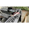 Image 3 : GIYI HWG72 BLACK 72" INDUSTRIAL HYDRAULIC SKID STEER HOLLOW WOOD GRABBER ATTACHMENT