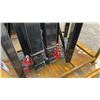 Image 2 : GIYI GY-TB47 BLACK 47" INDUSTRIAL FORKLIFT TELESCOPING BOOM CRANE ATTACHMENT