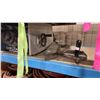 Image 4 : DELTA INDUSTRIAL 10" ELECTRIC PORTABLE TABLE SAW