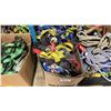 Image 2 : PALLET OF ASSORTED INDUSTRIAL ROPES, HARNESSES, SLINGS & FALL PROTECTION EQUIPMENT