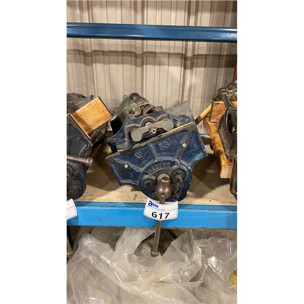 2 BLUE RECORD WOOD CLAMP HEAVY DUTY INDUSTRIAL UNDER TABLE BENCH VISE
