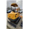 Image 3 : CGF INDUSTRIAL MX50R YELLOW GAS POWERED RUBBER TRACK MINI EXCAVATOR WITH ATTACHED