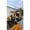Image 4 : CGF INDUSTRIAL MX50R YELLOW GAS POWERED RUBBER TRACK MINI EXCAVATOR WITH ATTACHED