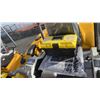 Image 6 : CGF INDUSTRIAL MX50R YELLOW GAS POWERED RUBBER TRACK MINI EXCAVATOR WITH ATTACHED
