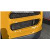 Image 9 : CGF INDUSTRIAL MX50R YELLOW GAS POWERED RUBBER TRACK MINI EXCAVATOR WITH ATTACHED