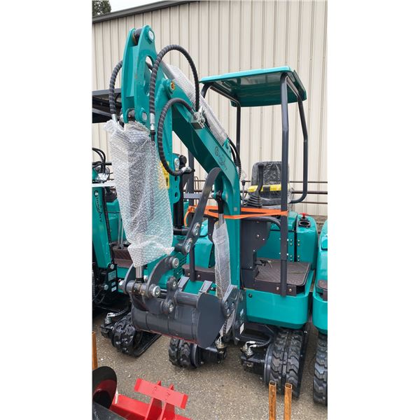 CGF INDUSTRIAL QK16R TEAL GAS POWERED RUBBER TRACK MINI EXCAVATOR WITH ATTACHED