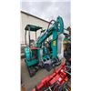 Image 4 : CGF INDUSTRIAL QK16R TEAL GAS POWERED RUBBER TRACK MINI EXCAVATOR WITH ATTACHED