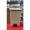 Image 2 : RUBBERMAID COMMERCIAL SLIMJIM STEP-ON WASTE RECEPTACLE *IN BOX*