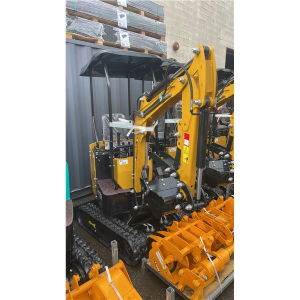 AGT INDUSTRIAL H12R YELLOW 13.5 HP GAS POWERED RUBBER TRACK MINI EXCAVATOR WITH ATTACHED