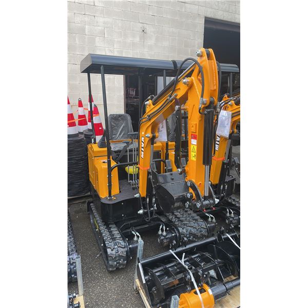 MIVA VA15 YELLOW 13.5 HP GAS POWERED RUBBER TRACK MINI EXCAVATOR WITH ATTACHED DIGGING