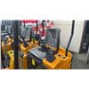 Image 4 : MIVA VA15 YELLOW 13.5 HP GAS POWERED RUBBER TRACK MINI EXCAVATOR WITH ATTACHED DIGGING