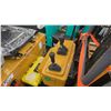 Image 5 : AGT INDUSTRIAL MX12RX YELLOW 13.5 HP GAS POWERED RUBBER TRACK MINI EXCAVATOR WITH ATTACHED