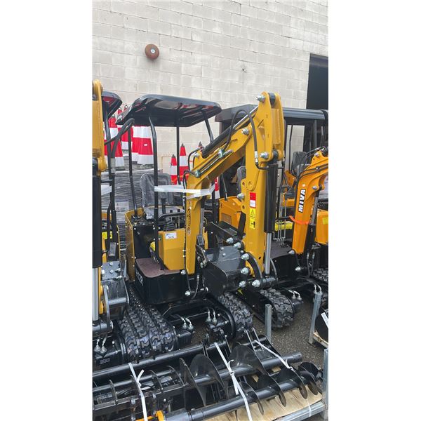 AGT INDUSTRIAL H12R YELLOW 13.5 HP GAS POWERED RUBBER TRACK MINI EXCAVATOR WITH ATTACHED
