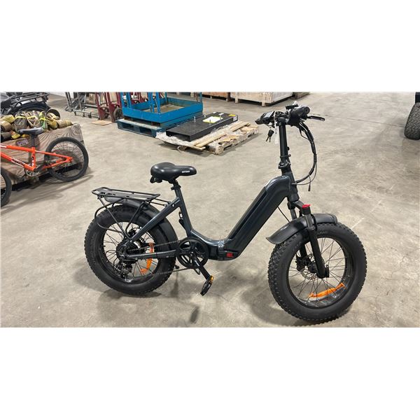 Y20 GREY ELECTRIC FOLDABLE E-BIKE - 75 KM RANGE, HYDRAULIC DISC BRAKES, 7 LEVELS, LCD DISPLAY,