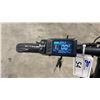 Image 6 : Y20 GREY ELECTRIC FOLDABLE E-BIKE - 75 KM RANGE, HYDRAULIC DISC BRAKES, 7 LEVELS, LCD DISPLAY,