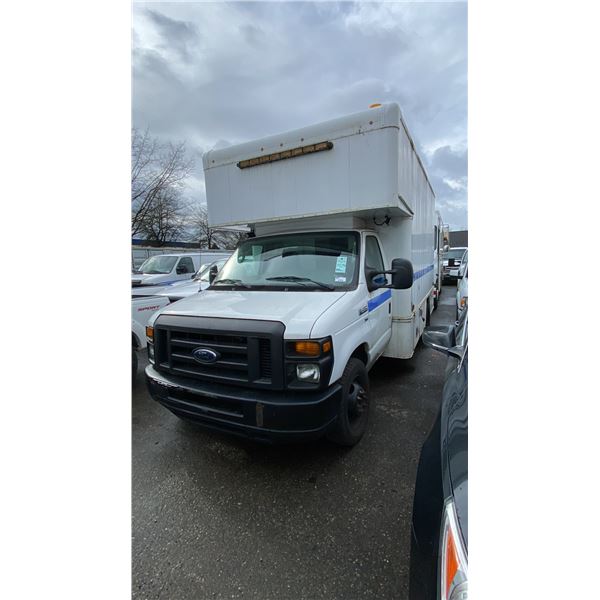2012 FORD E450 SUPERDUTY VAN WHITE VIN 1FDXE4FL8CDB32392