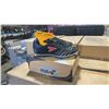 Image 2 : 2 CASES OF MITRE MAESTRO WOMENS SIZE 7 CLEATS *12 PAIRS PER CASE*