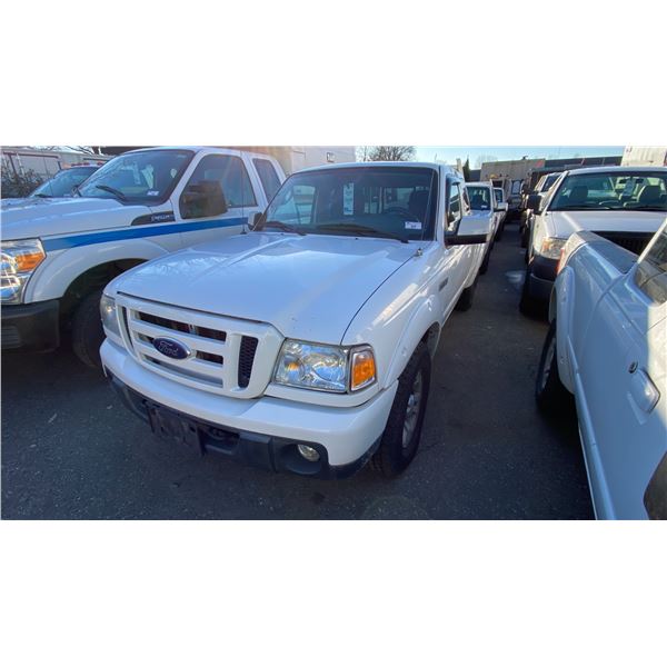2010 FORD RANGER SPORT 4X4, 4DR CREW CAB, WHITE, VIN 1FTLR4FE4APA23447,