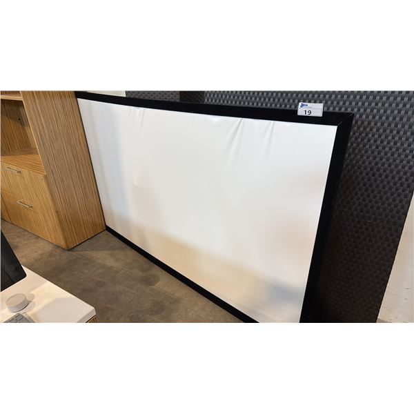 92" PROJECTOR SCREEN