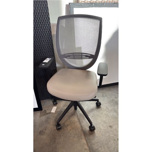 KIMBALL GREY MESH BACK TASK CHAIR