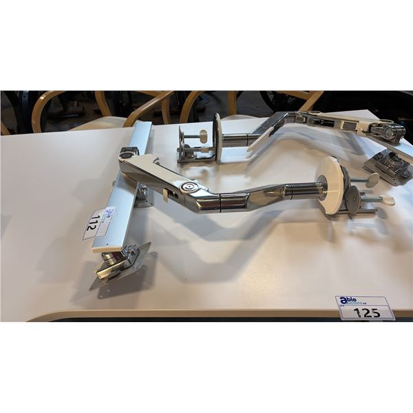 HUMAN SCALE DUAL ARTICULATING MONITOR STAND