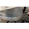 Image 3 : 3 KIMBALL TASK CHAIRS - CONDITION ISSUES, DISCOLORED