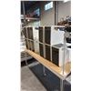 Image 2 : 9 PERSONAL STORAGE UNITS