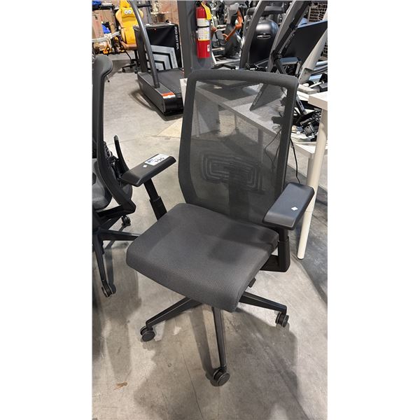GREY HAWORTH VERY MESH BACK TASK CHAIR
