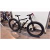 Image 2 : BLACK NORTHROCK FCX 10-SPEED FAT-TIRE BIKE