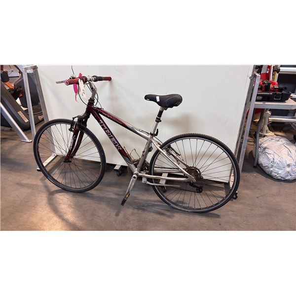 MAROON/GREY TREK 7100 MULTITRACK FRONT-SUSPENSION 21-SPEED ROAD BIKE