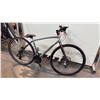 Image 2 : SILVER/GREY RALEIGH CADENT2 27-SPEED ROAD BIKE