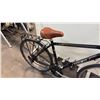 Image 3 : BLACK TREK ALLANT 21-SPEED ROAD BIKE