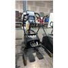 Image 2 : OCTANE FITNESS LATERAL X CALORIE BURN AND MUSCLE ACTIVATION COMBINATION MOTION