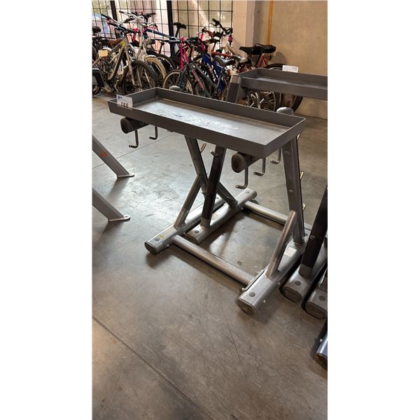 LIFE FITNESS HANDLE RACK