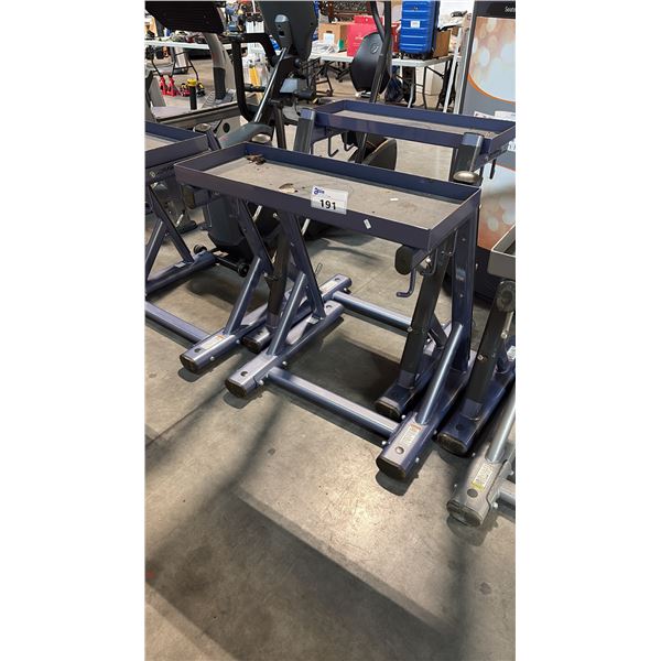 LIFE FITNESS HANDLE RACK
