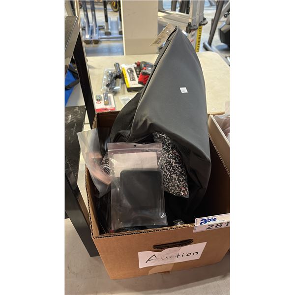 MIXED ITEMS INCL SWISS GEAR DUFFLE BAG, MOTOCROSS JERSEY/PANTS AND MORE