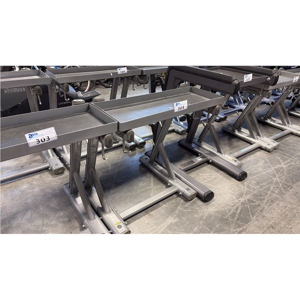 LIFE FITNESS HANDLE RACK