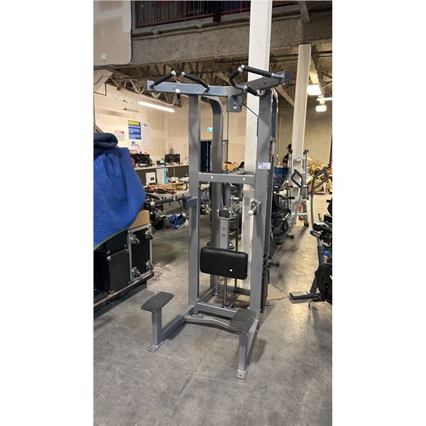 LIFE FITNESS ASSISTED CHIN-UP/DIP MACHINE