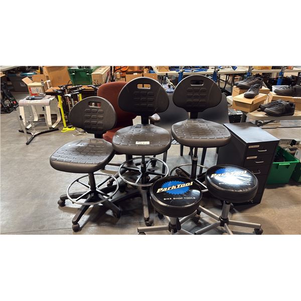 6 ASSORTED OFFICE CHAIRS 2 STOOLS, FILING UNIT AND 48"W COMPUTER TABLE