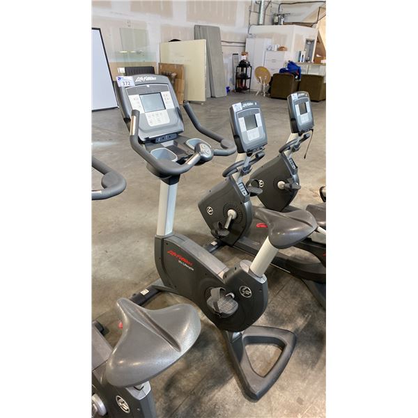 LIFE FITNESS 95C LIFECYCLE STATIONARY BIKE