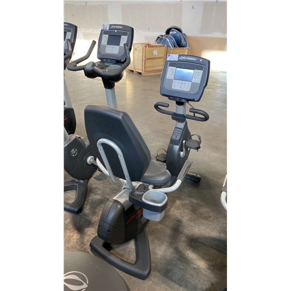 LIFE FITNESS 95R LIFECYCLE RECUMBENT EXERCISE BIKE