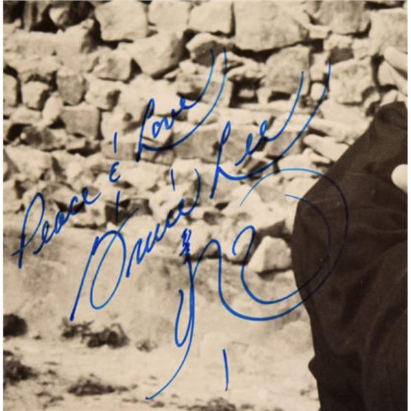 Bruce Lee facsimile signed photo
