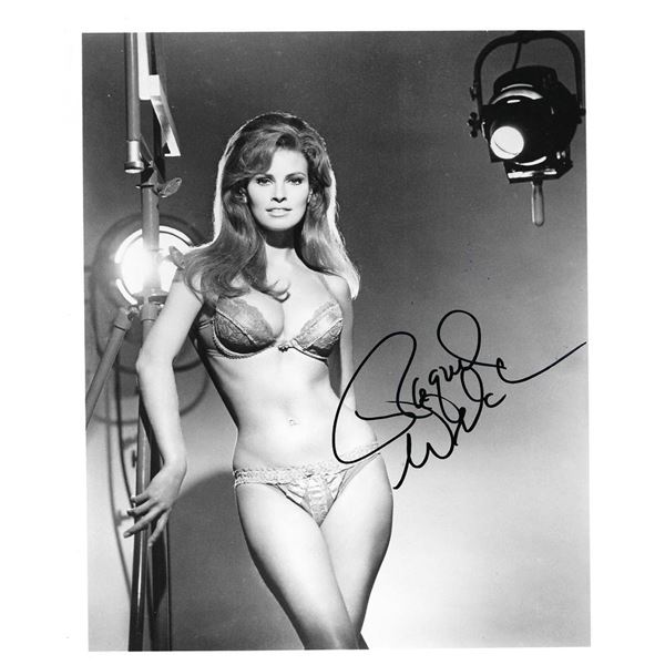 Raquel Welch Facsimile signed reprint photo