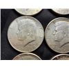 Image 8 : KENNEDY HALF DOLLARS - 1964; LOT OF 18