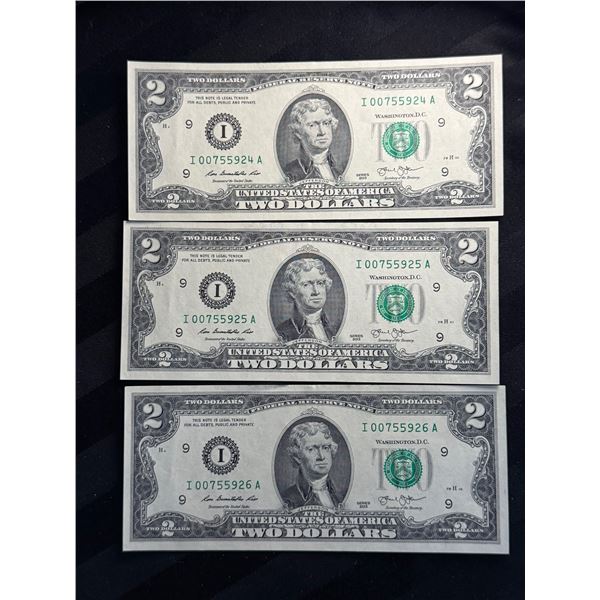 SERIES 2013 SEQUENTIALLY SERIAL NUMBERED $2 BILLS - LOT OF 3