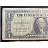 Image 3 : PAPER CURRENCY - ONE DOLLAR SILVER CERTIFICATES (1957 AND 1957B SERIES) AND FEDERAL RESERVE NOTES; L