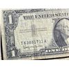 Image 6 : PAPER CURRENCY - ONE DOLLAR SILVER CERTIFICATES (1957 AND 1957B SERIES) AND FEDERAL RESERVE NOTES; L